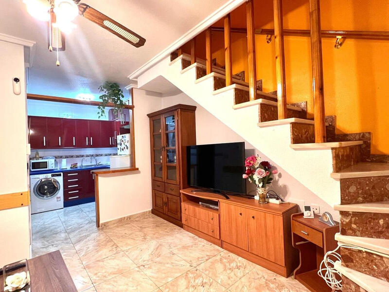 3 спальная комната дуплекс продается