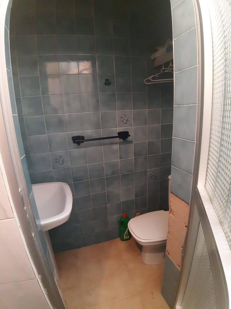 2 slaapkamer Gezinswoning Te koop