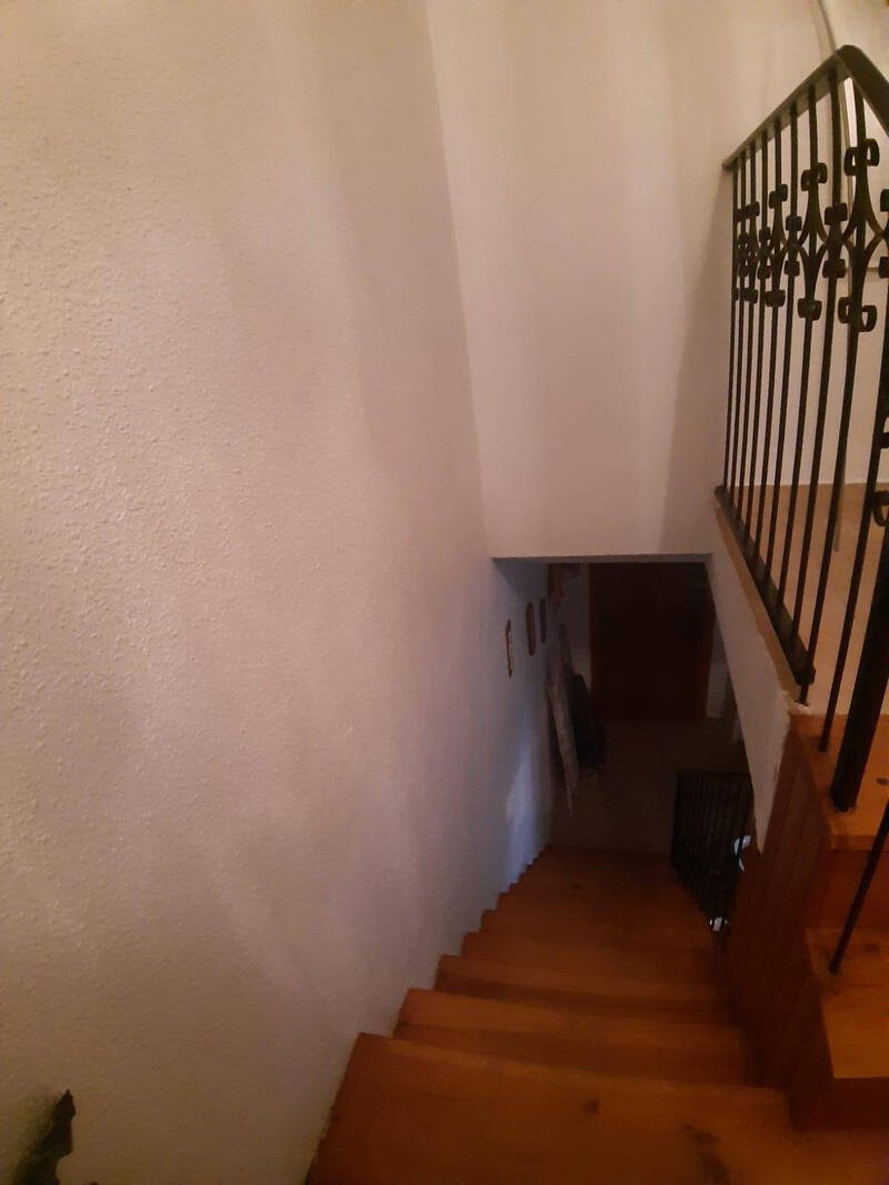 2 slaapkamer Gezinswoning Te koop