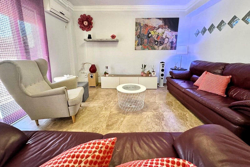 3 bedroom Apartment for sale