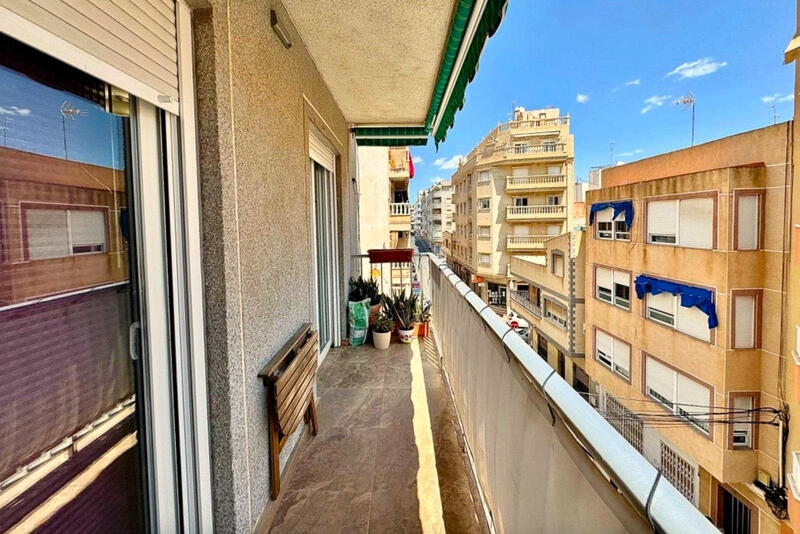 3 bedroom Apartment for sale