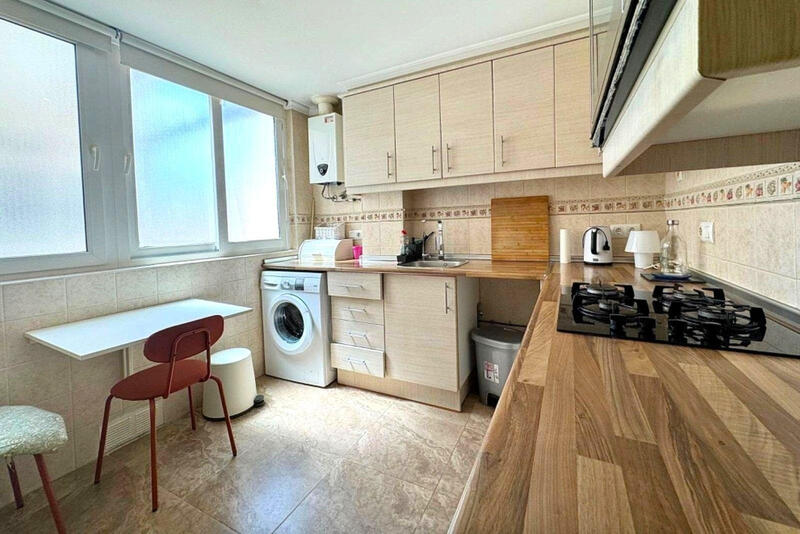 3 bedroom Apartment for sale