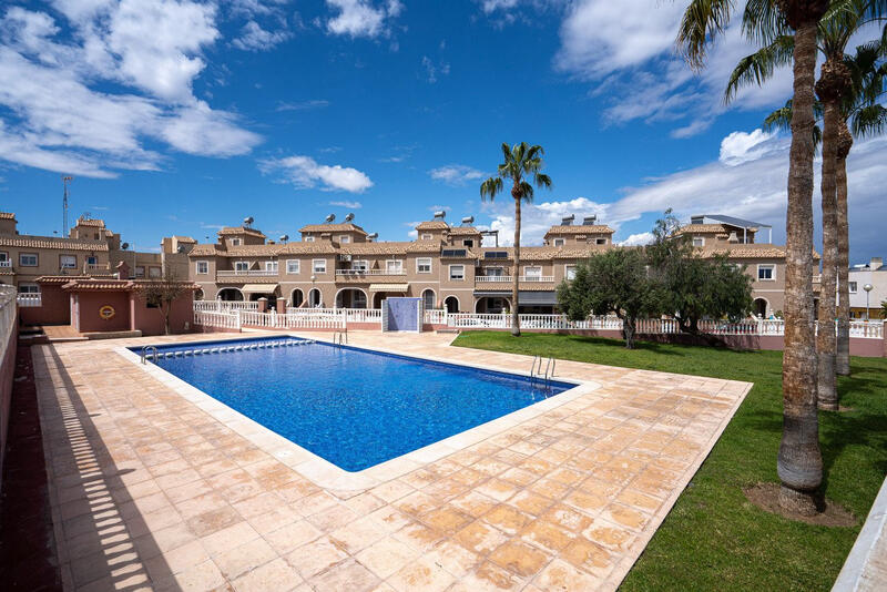 Rekkehus til salgs i Gran Alacant, Alicante
