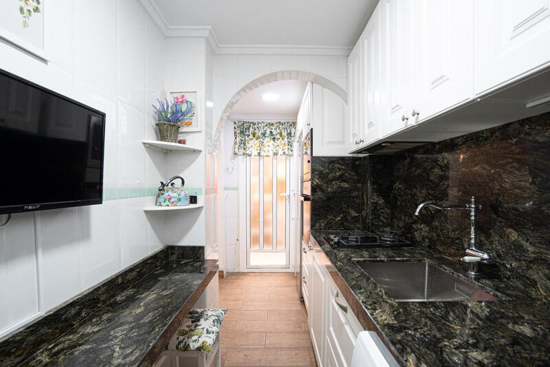 3 slaapkamer Gezinswoning Te koop