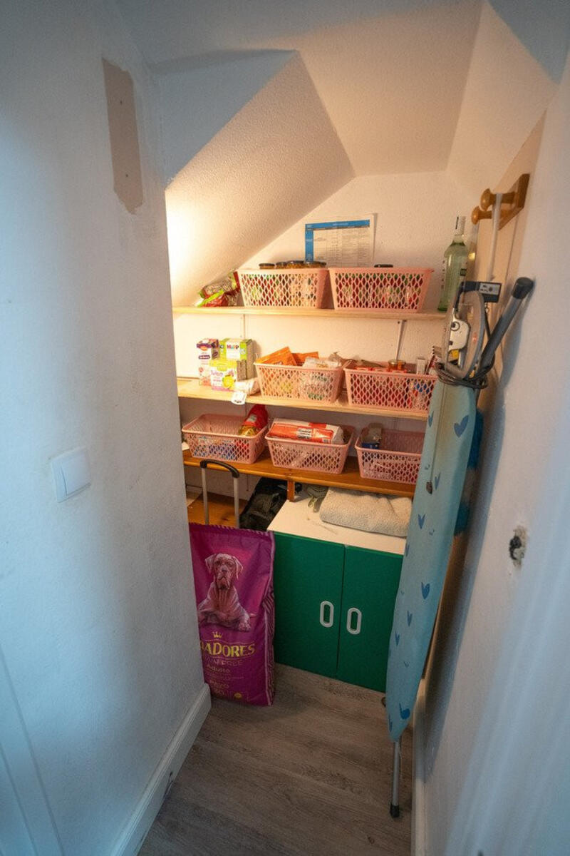 3 slaapkamer Gezinswoning Te koop