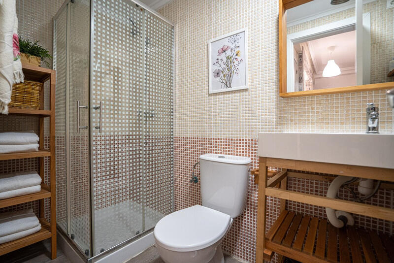 3 slaapkamer Gezinswoning Te koop
