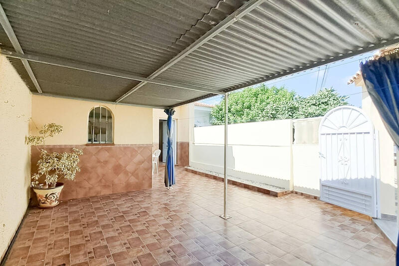 Villa Te koop in Torrevieja, Alicante