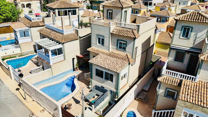 Villa til salg i San Miguel de Salinas, Alicante