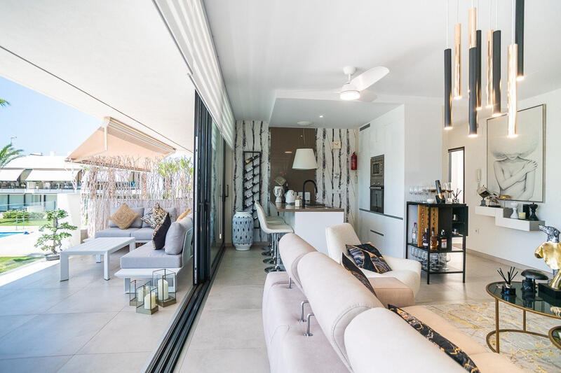 3 bedroom Apartment for sale