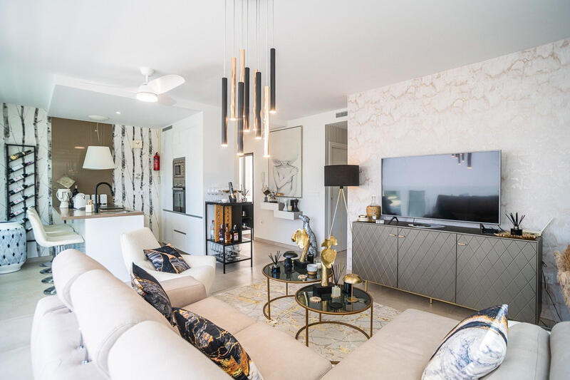 3 bedroom Apartment for sale