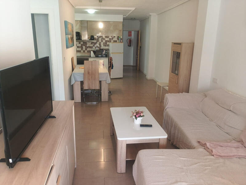 квартира продается в Torrevieja, Alicante