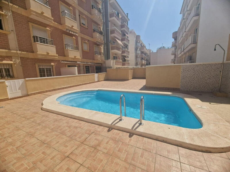2 slaapkamer Appartement Te koop
