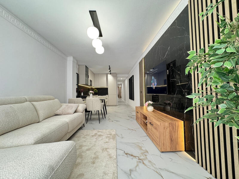 Apartment for sale in Torrevieja, Alicante