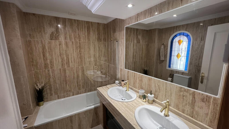 5 slaapkamer Villa Te koop