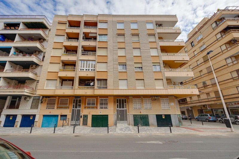 2 спальная комната квартира продается