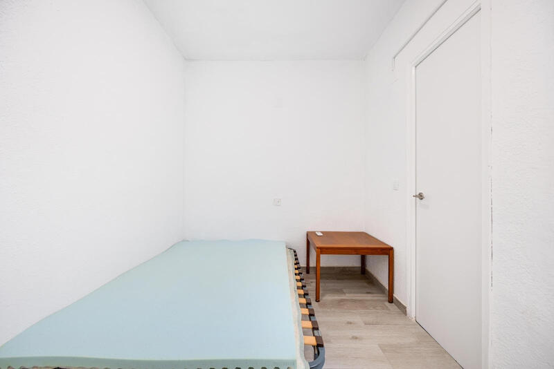 2 slaapkamer Tweezijdig Te koop