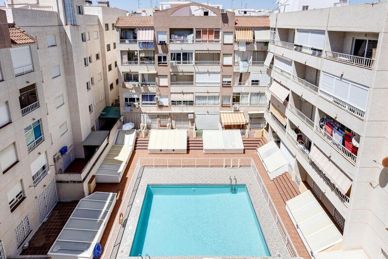 Lejlighed til salg i Torrevieja, Alicante