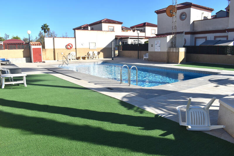 4 Cuarto Villa en venta