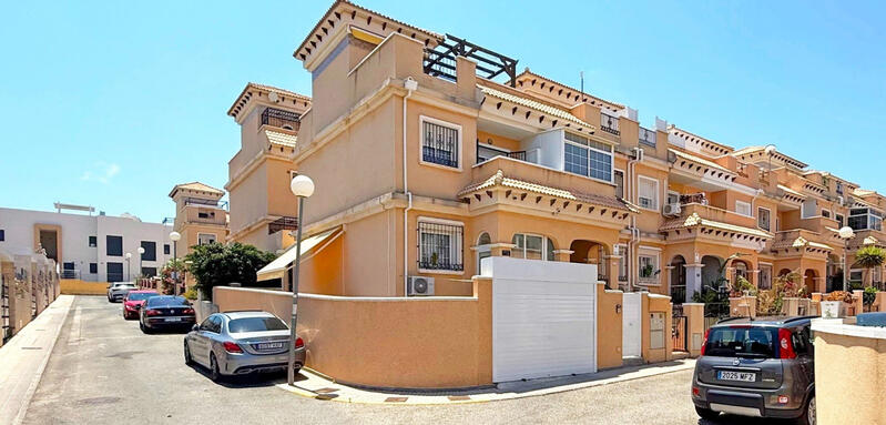 Adosado en venta en Orihuela Costa, Alicante
