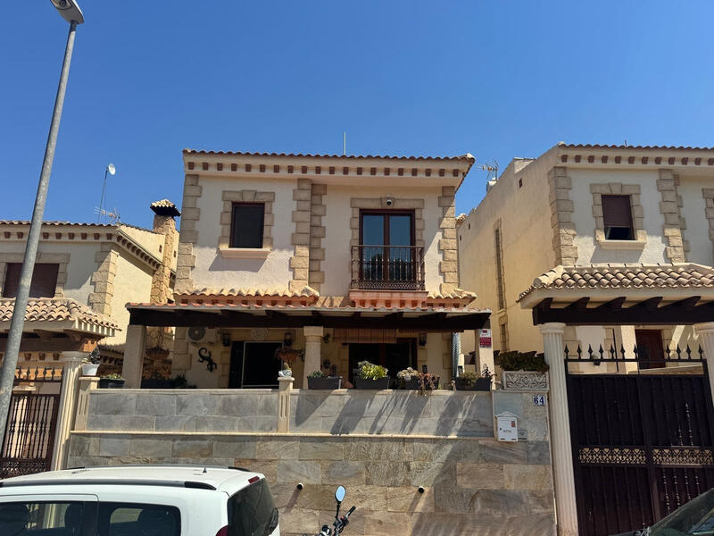 Maison de Ville à vendre dans Bigastro, Alicante