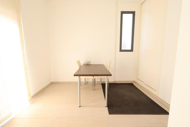 2 Schlafzimmer Stadthaus zu verkaufen