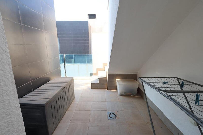 2 Schlafzimmer Stadthaus zu verkaufen
