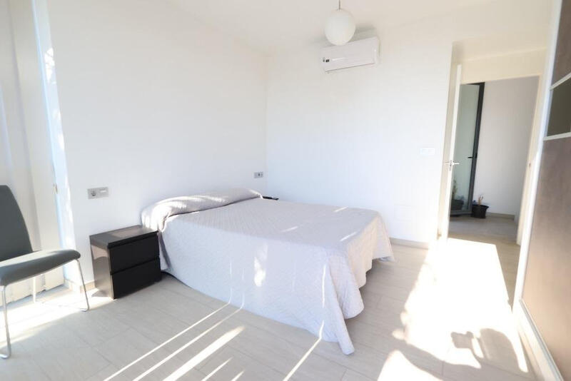 2 Schlafzimmer Stadthaus zu verkaufen