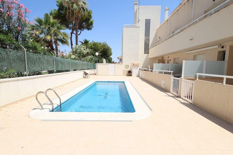 Tweezijdig Te koop in Orihuela Costa, Alicante