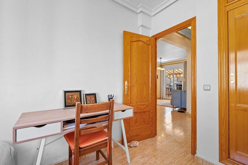 2 slaapkamer Appartement Te koop