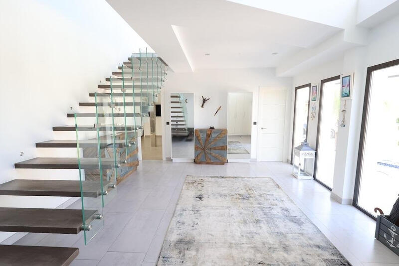 5 slaapkamer Villa Te koop