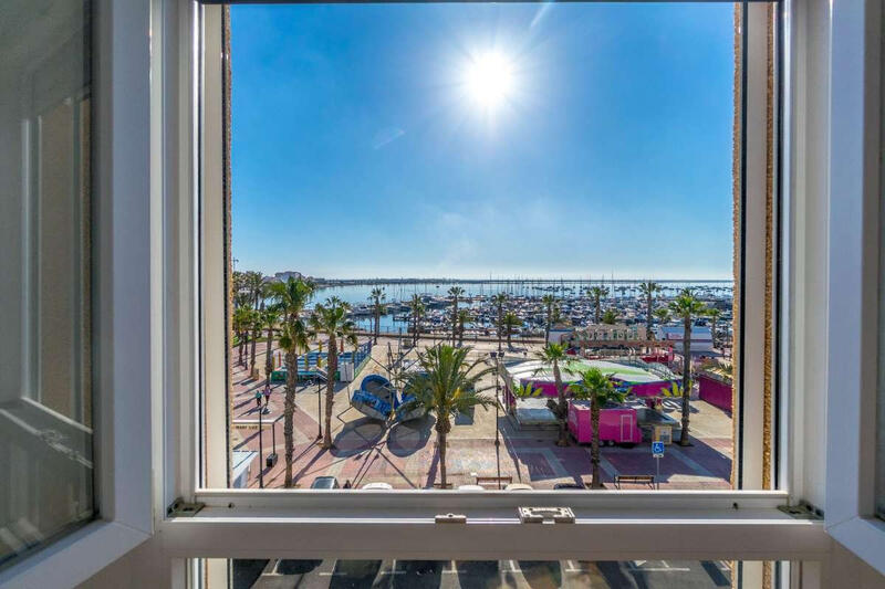 2 slaapkamer Appartement Te koop