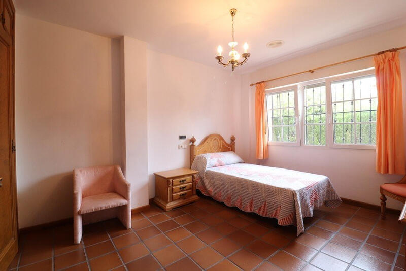 4 slaapkamer Villa Te koop