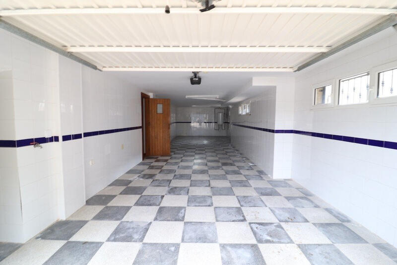 4 slaapkamer Villa Te koop