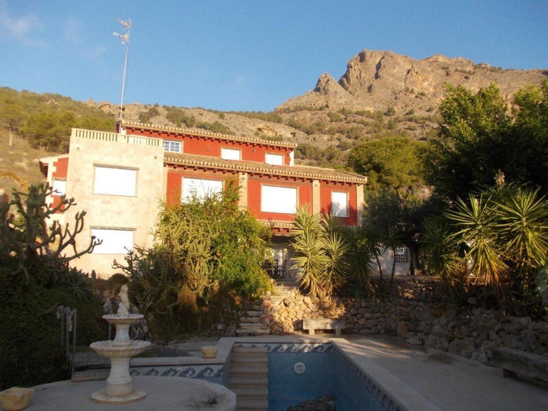 Villa Te koop in Orihuela, Alicante