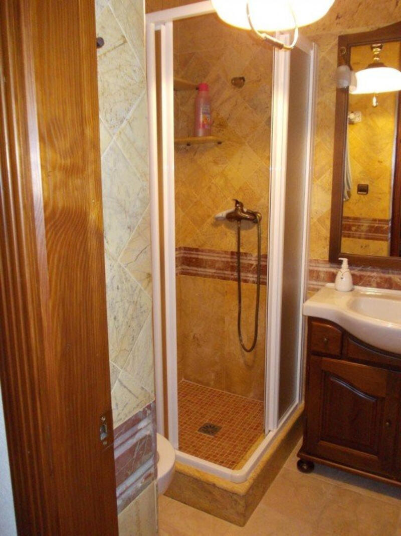 4 спальная комната вилла продается