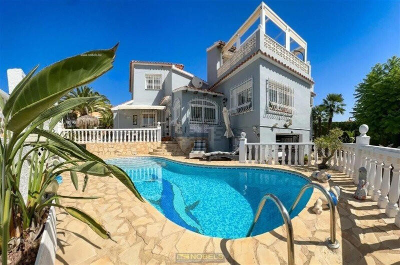 Villa zu verkaufen in Calpe, Alicante