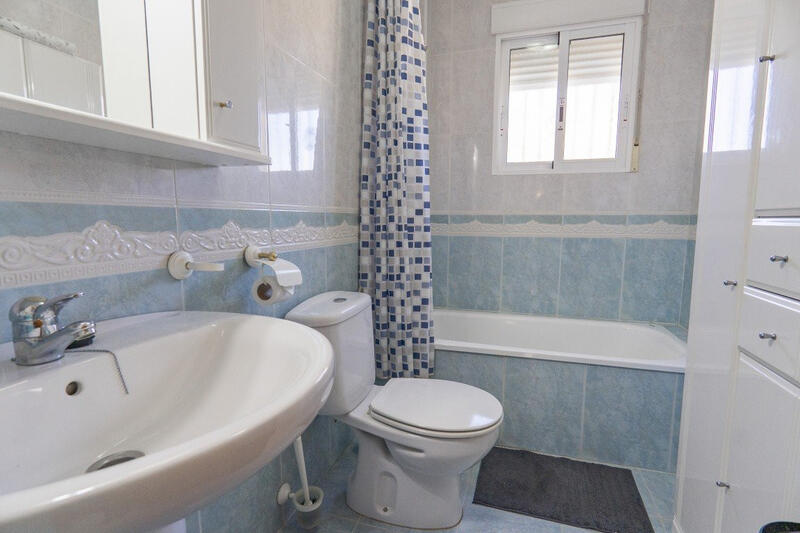 4 slaapkamer Villa Te koop