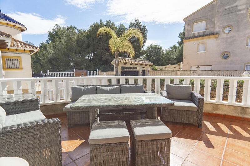 4 slaapkamer Villa Te koop