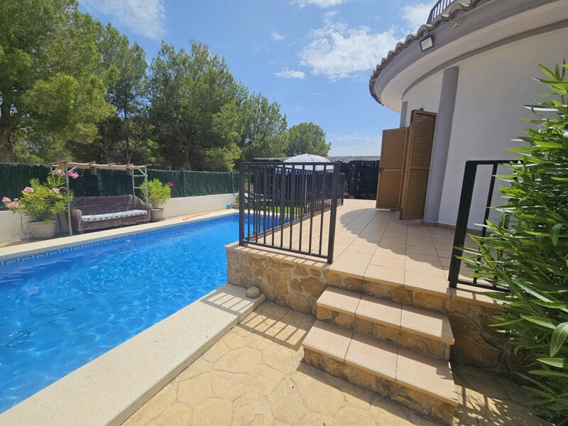 3 Cuarto Villa en venta