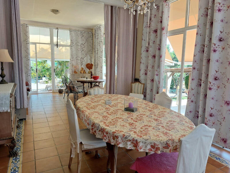 4 slaapkamer Landhuis Te koop