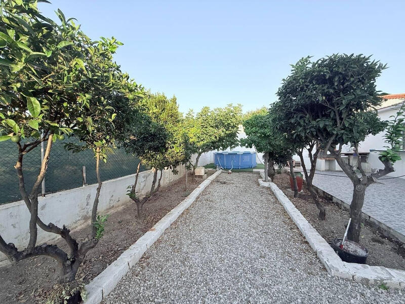 4 bedroom Country House for sale