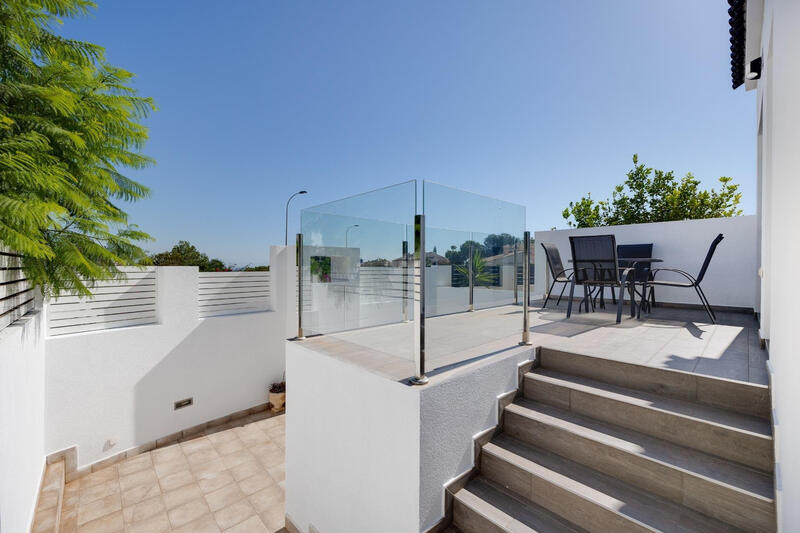 2 Schlafzimmer Villa zu verkaufen