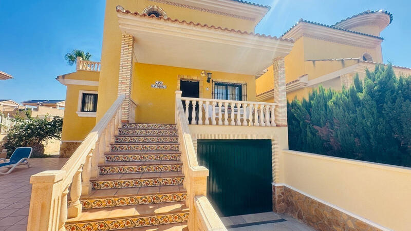 3 bedroom Villa for sale