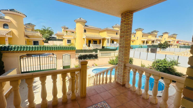3 bedroom Villa for sale