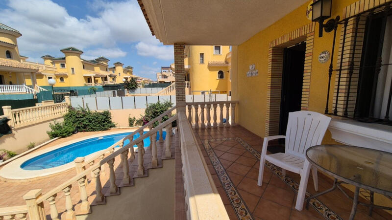 3 slaapkamer Villa Te koop