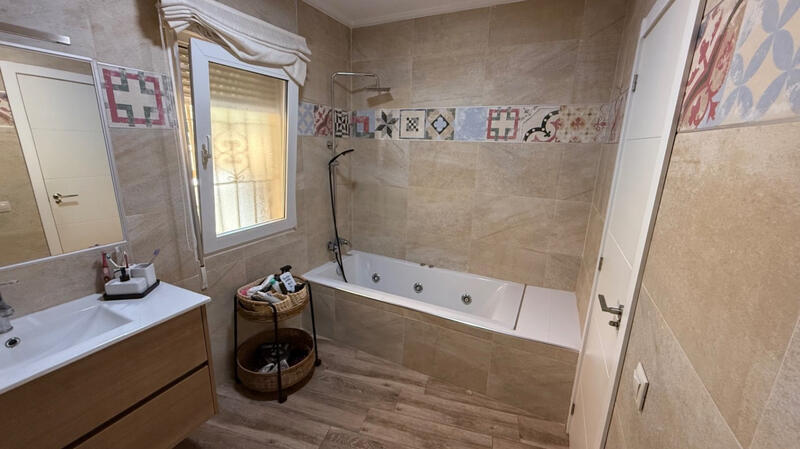 4 sovrum Villa till salu