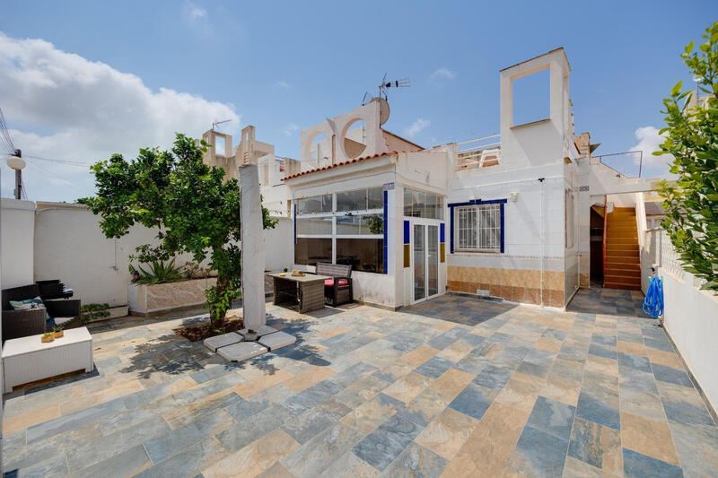 Radhus till salu i Torrevieja, Alicante
