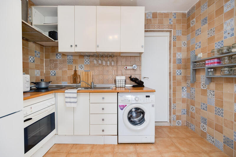 2 slaapkamer Gezinswoning Te koop