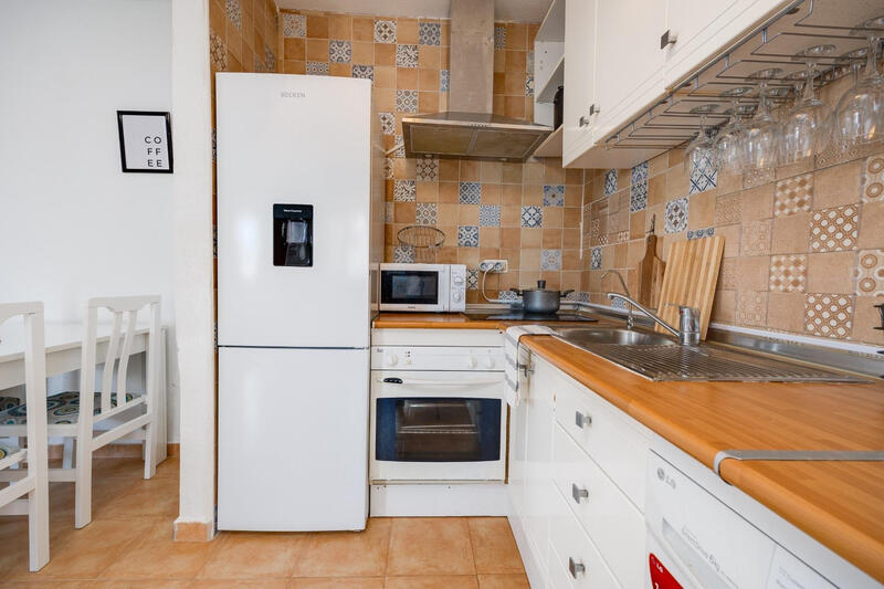 2 slaapkamer Gezinswoning Te koop
