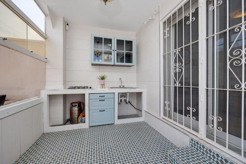 2 slaapkamer Gezinswoning Te koop